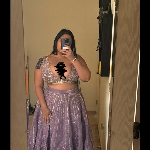 Light Purple Embroidered Lehenga Lashkaraa Indian Dress - Picture 3 of 5